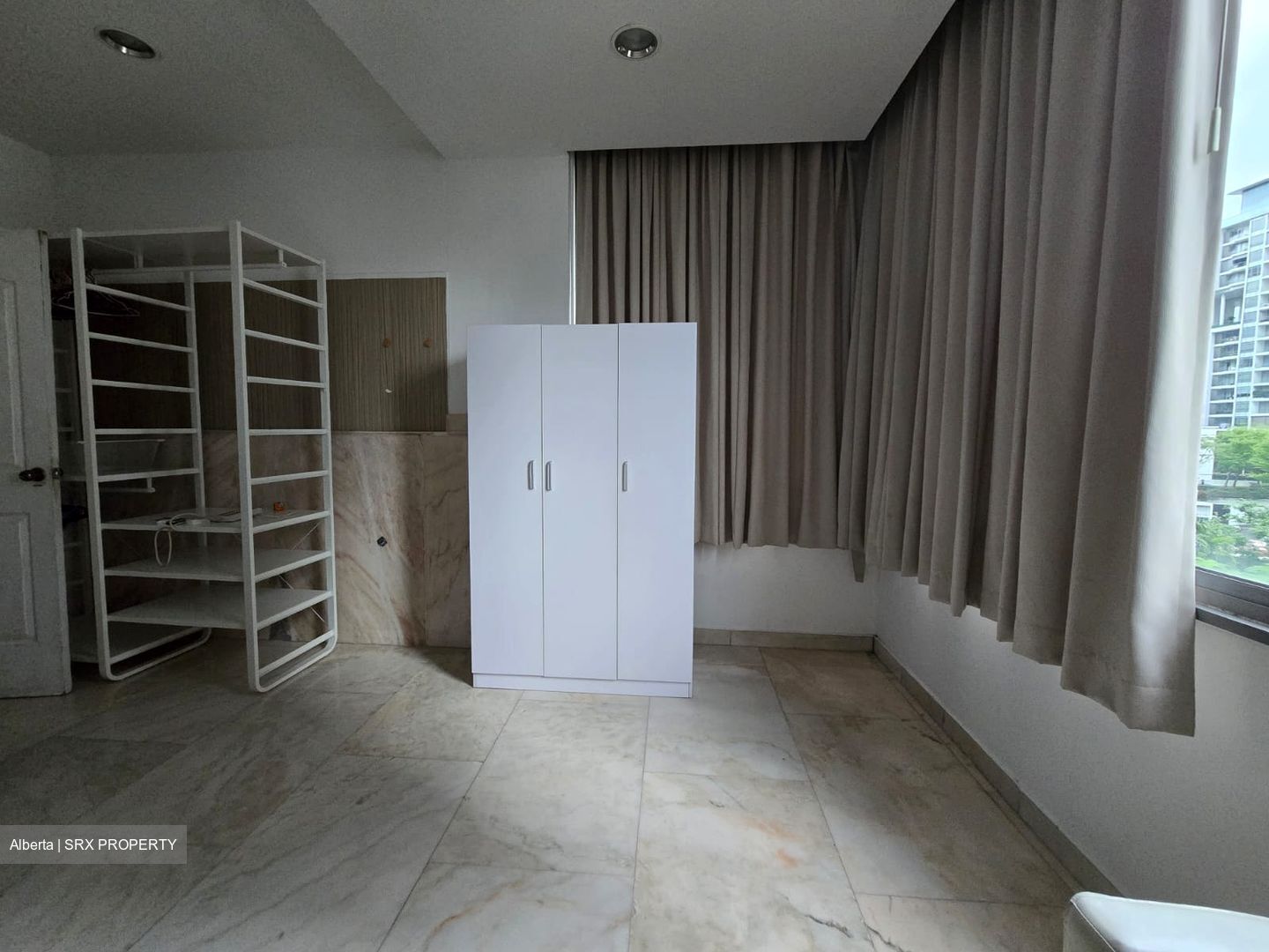 Elizabeth Tower (D9), Apartment #451705201